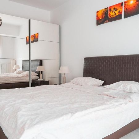 Bright Apartments Mamaia Nord Buitenkant foto