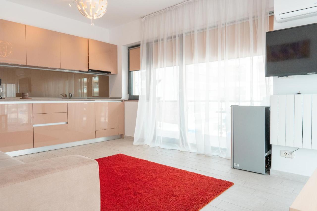 Bright Apartments Mamaia Nord Buitenkant foto