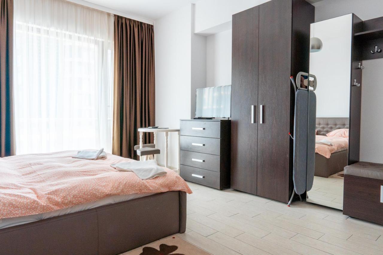 Bright Apartments Mamaia Nord Buitenkant foto