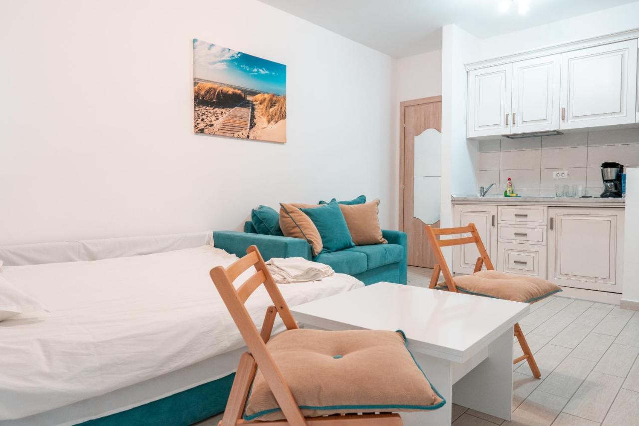 Bright Apartments Mamaia Nord Buitenkant foto