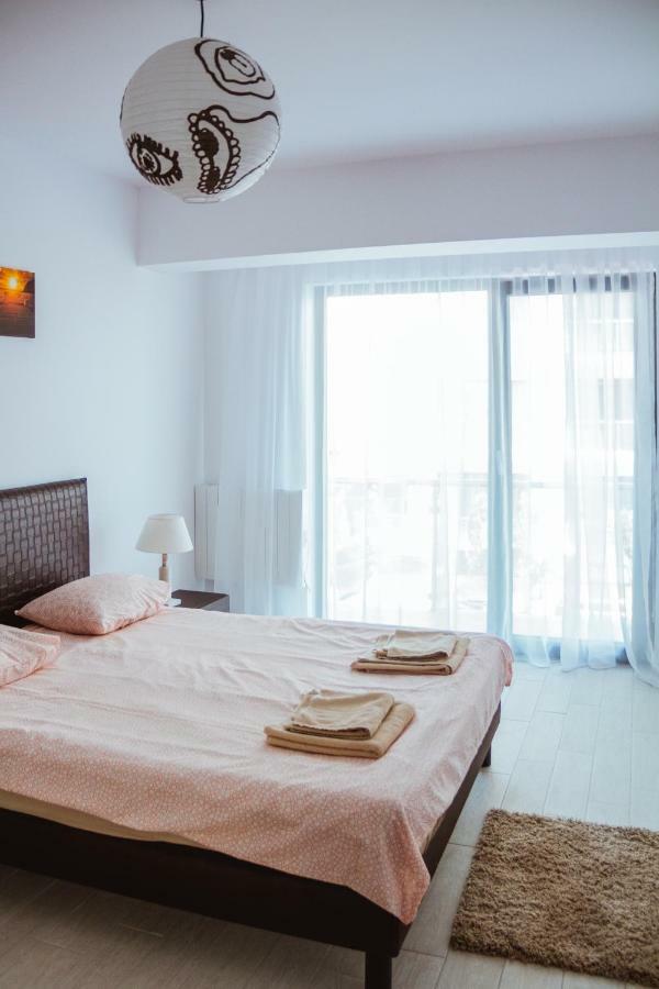 Bright Apartments Mamaia Nord Buitenkant foto