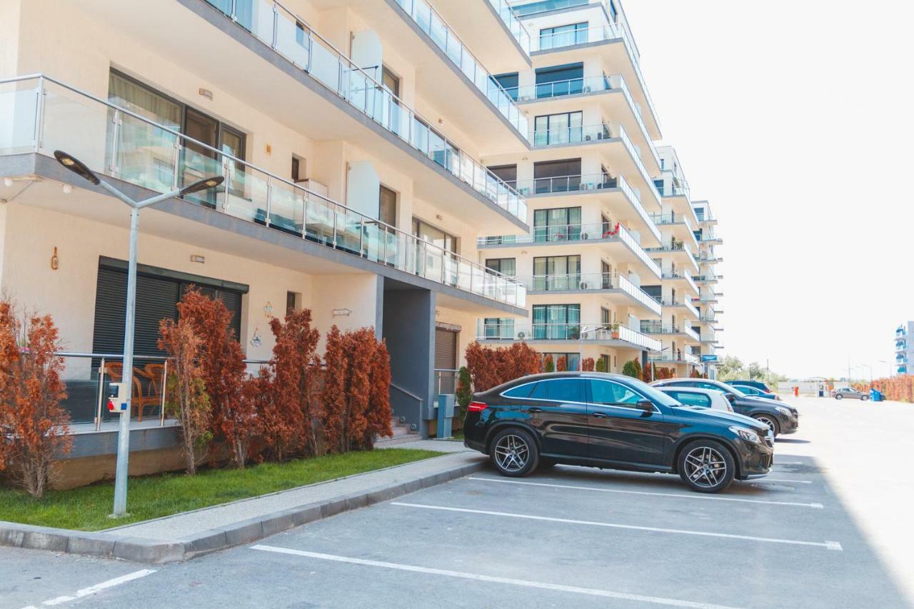 Bright Apartments Mamaia Nord Buitenkant foto